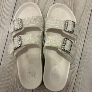 Madden NYC Pearl look Sandals